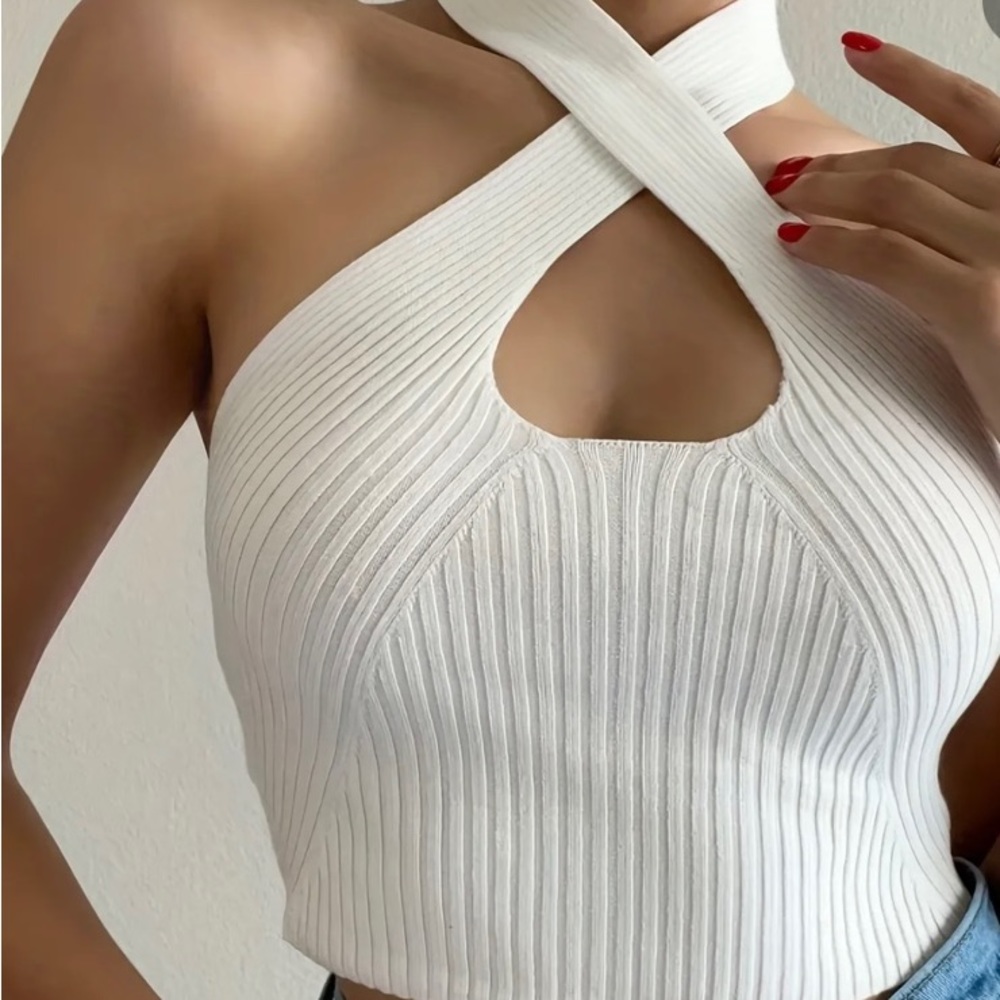 NWOT- Fashion Crop- Halter Twist Crop Top, SIZE: S